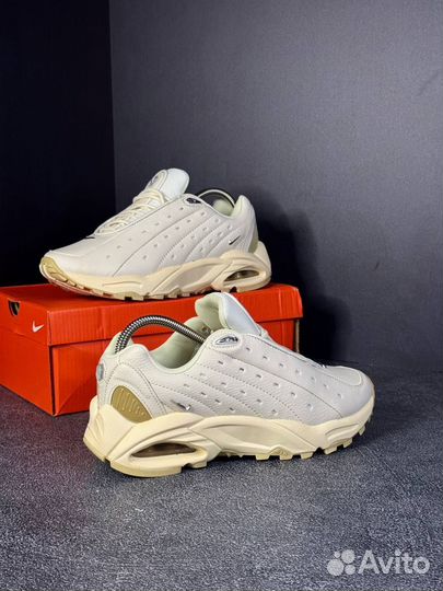 Кроссовки nike nocta