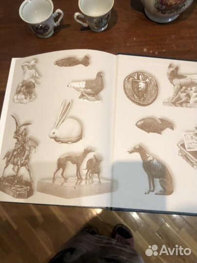 Книга - энцикопедия о животных в твердом переплее