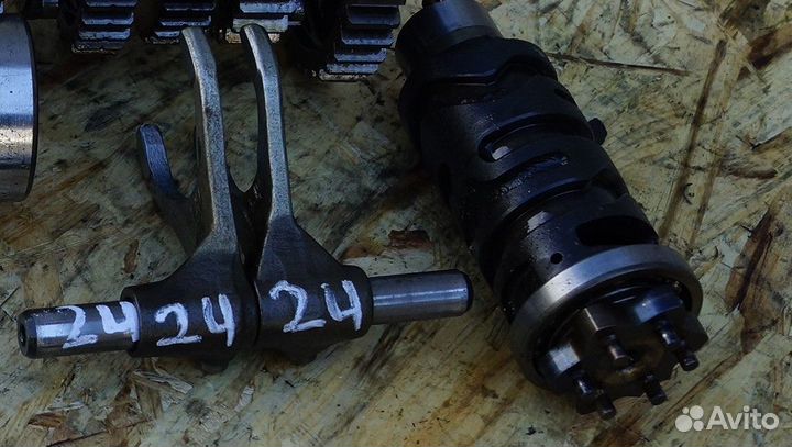 Вал копирный с вилками Yamaha FZ400