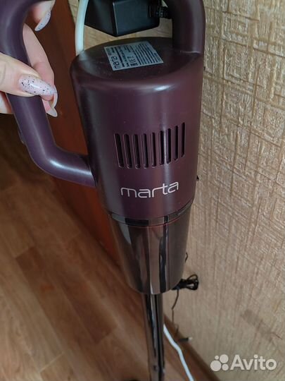 Вертикальный пылесос