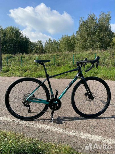 Шоссейный велосипед Giant Liv Avail AR 1