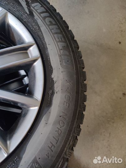 Michelin X-Ice North 4 215/65 R16 102T