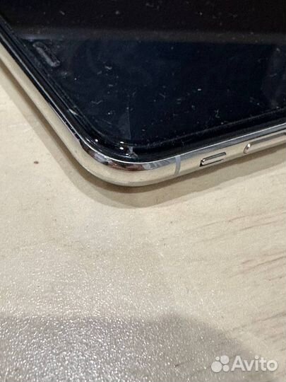 Телефон iPhone XS