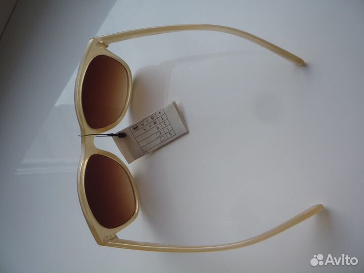 Солнцезащитные очки