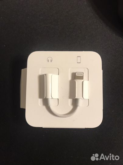 Переходник на наушники айфон оригинал (торг есть)