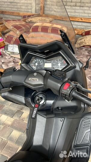 Мотоцикл T Max 530