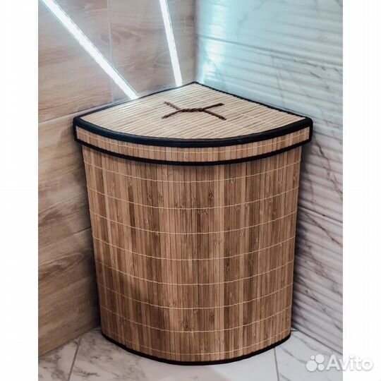 Корзина из бамбука угловая