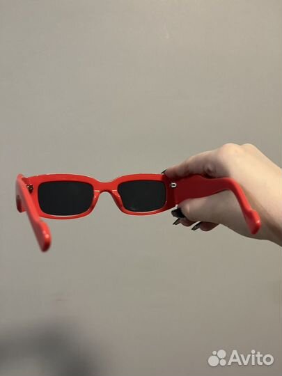 Солнечные очки женские