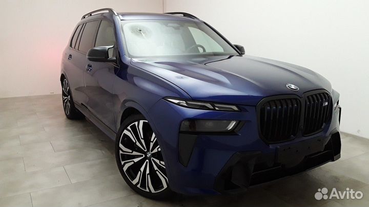 BMW X7 4.4 AT, 2022, 15 000 км