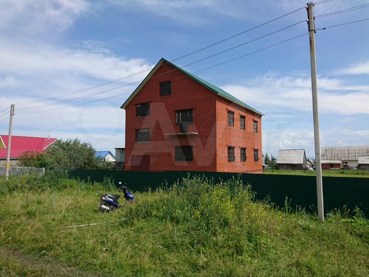 Коттедж 302,9 м² на участке 24 сот.