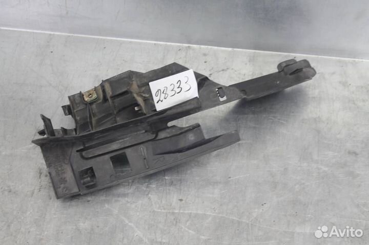 Воздуховод радиатора правый Ford Focus 3 2011