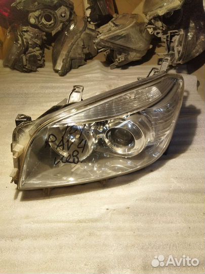Фара левая Toyota RAV4 3 06-08г