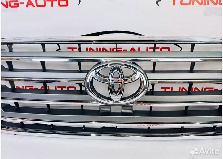 Решетка радиатора Toyota Land Cruiser 200