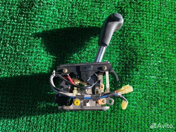 Селектор АКПП Toyota Hiace