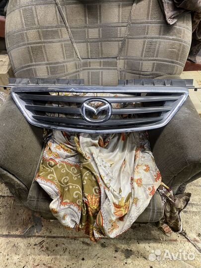 Решётка радиатора Mazda MPV
