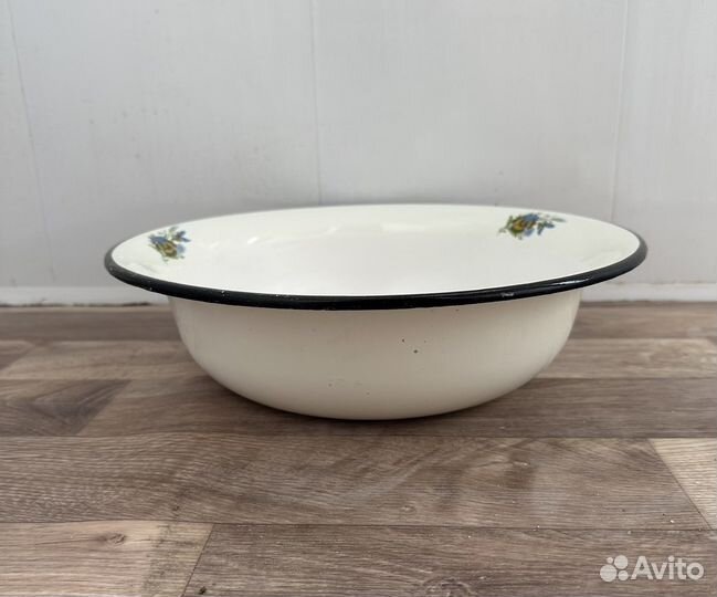 Тазик эмалированный СССР