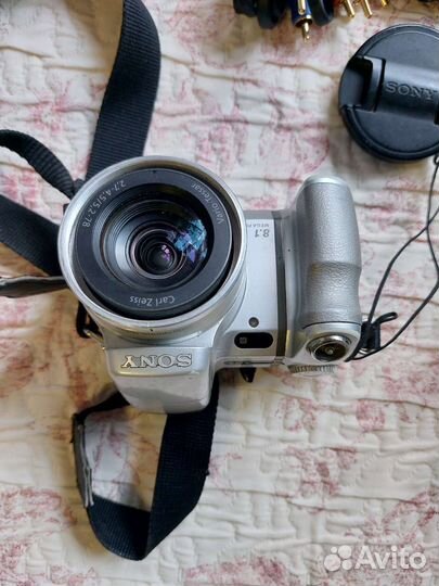 Фотоаппарат Sony cyber shot DSC H7