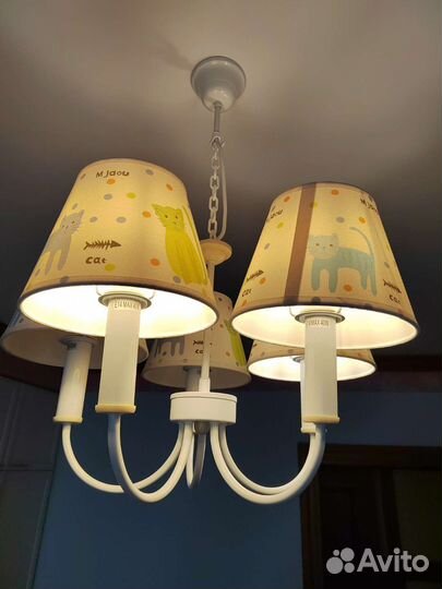 Люстра потолочная и светильники в детскую