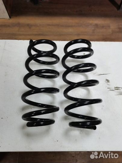 Пружина задняя Toyota Rav 4 2.0 2009-2019