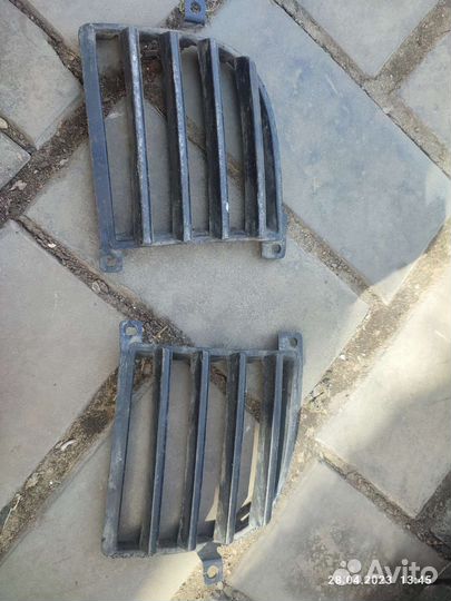 Заглушки переднего бампера