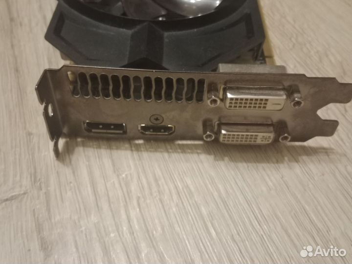 Видеокарта Nvidia GeForce GTX 760 gigabyte