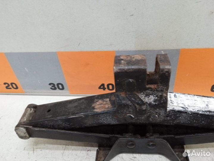 Домкрат Nissan Almera G15 1.6 2014