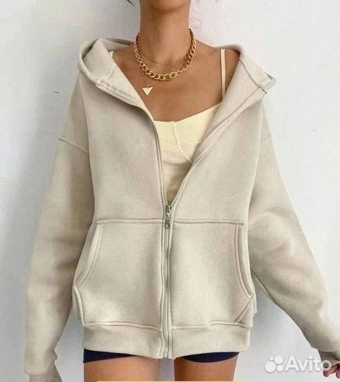 Толстовка с капюшоном