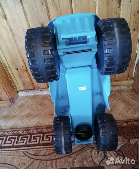 Машинка каталка толокар