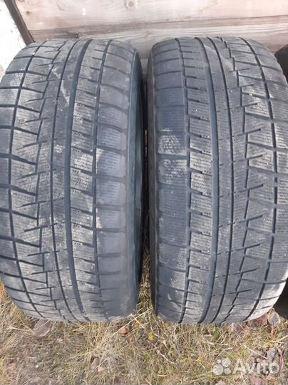 Bridgestone Blizzak DM-V1 245/45 R17