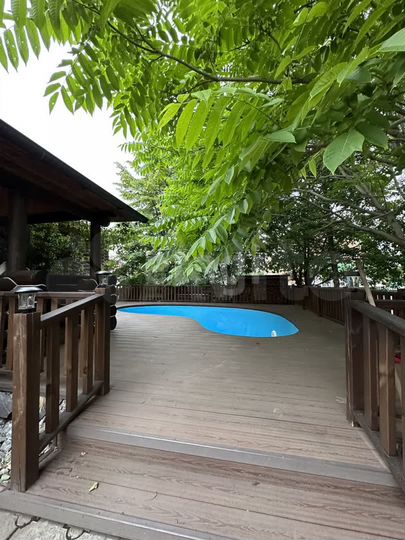 Коттедж 300 м² на участке 20 сот.