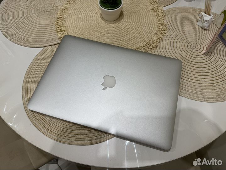 Apple MacBook Pro (Retina 15-inch, Early 2013)