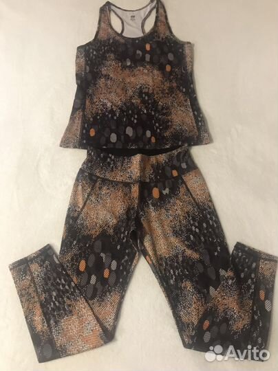 Костюм для фитнеса 46р