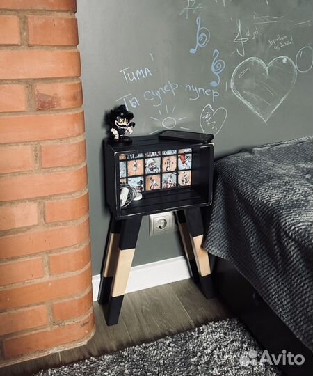 Тумба прикроватная