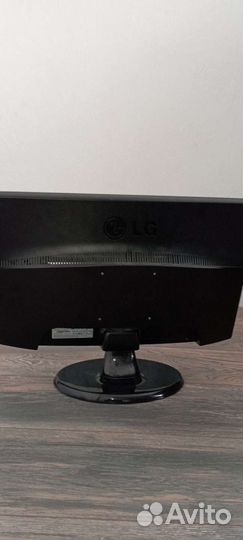 Монитор lg flatron w2243s