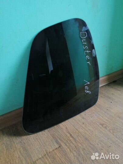 Стекло кузовное левое Renault Duster