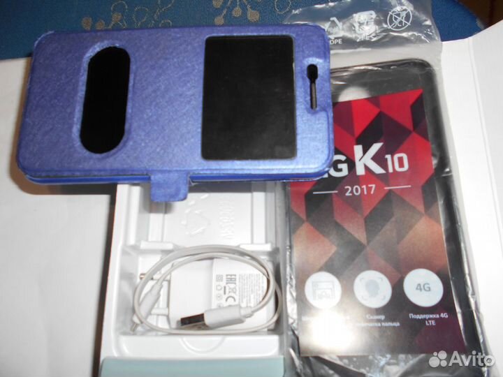 Смартфон LG K10 (2017)