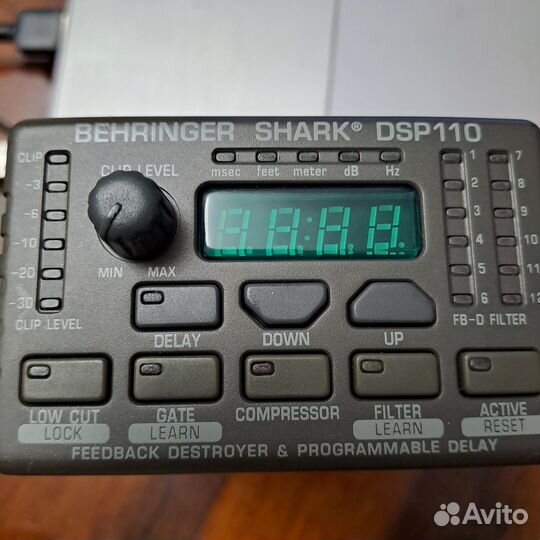 Микрофонный предусилитель Behringer Shark DSP 110