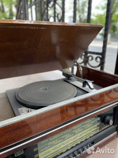 Радиола Урал 114