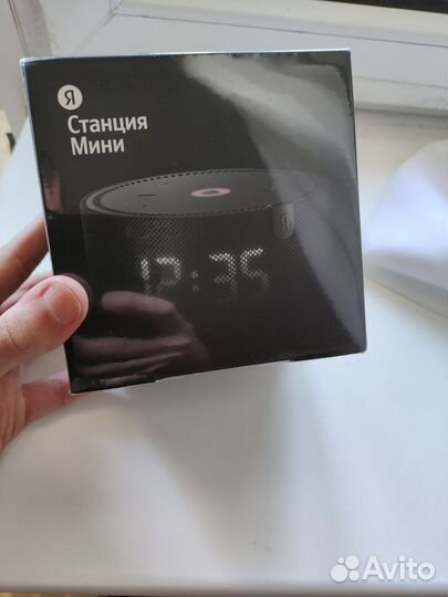 Умная колонка Яндекс Станция мини(с часами,черная)