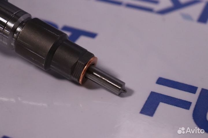 Форсунка топливная 0445120415
