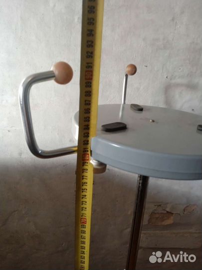 Стойка подставка под таз, ведро. Авто, в больниц
