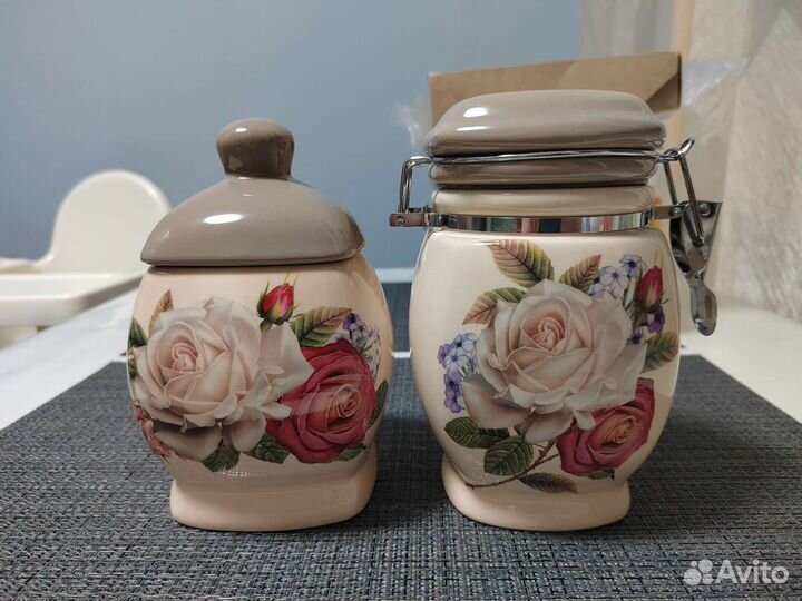 Емкости для сыпучих продуктов