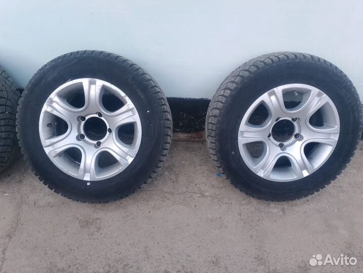 Колеса на ниву