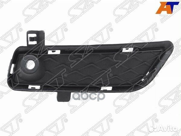 Заглушка бампера BMW X3 10-14 (Спереди/ Справа