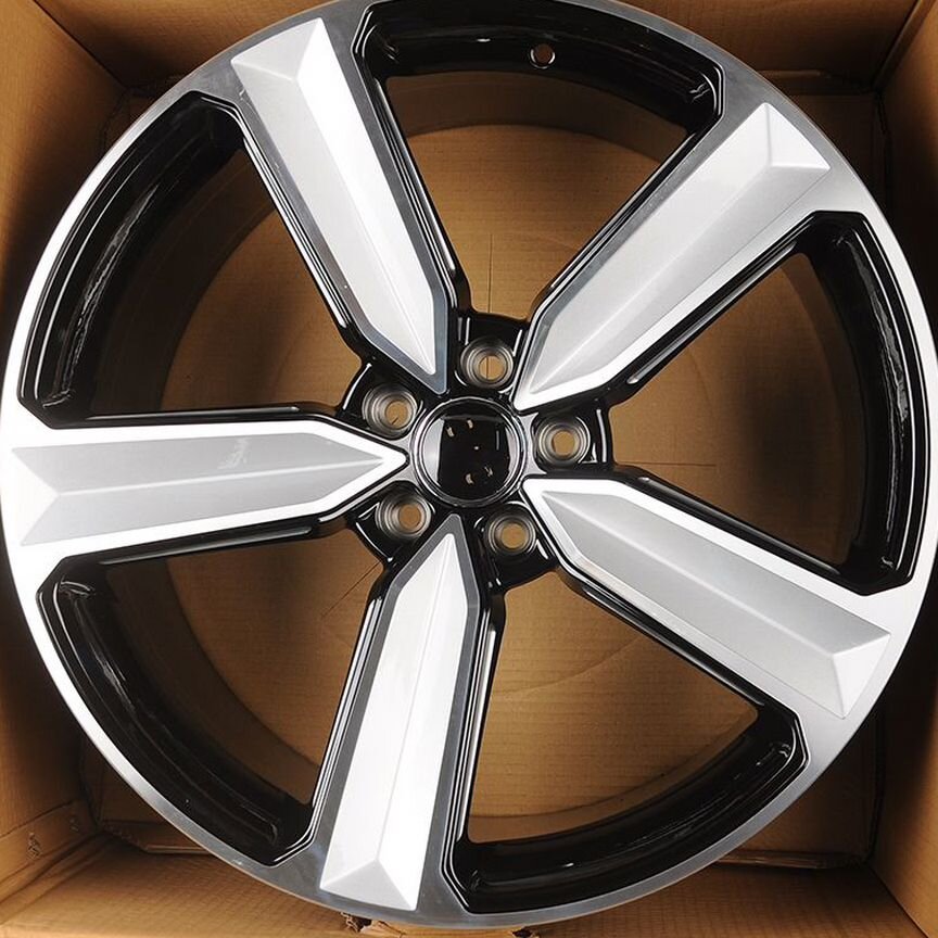 Литые диски Audi 9×R21 5×112