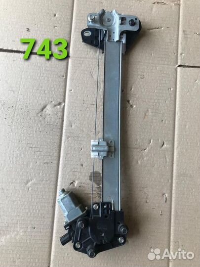 Стеклоподъёмник задний правый Хонда CR-V3(743)