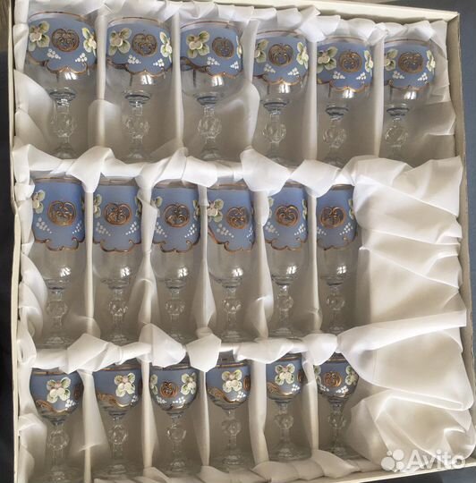 Набор столовой посуды на 6 персон