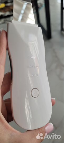 Ультразвуковой прибор для чистки лица