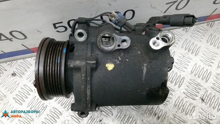 Компрессор кондиционера Mitsubishi Outlander 2
