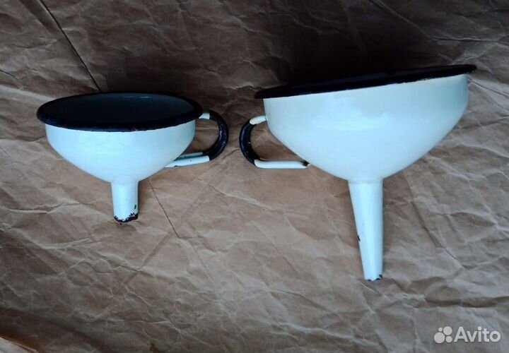 Воронка лейка СССР белая эмаль